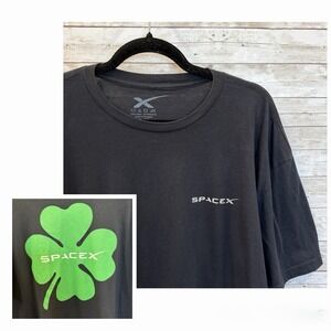 Authentic Space X Mens XL T-Shirt Green Shamrock Four Leaf Clover Black Shirt